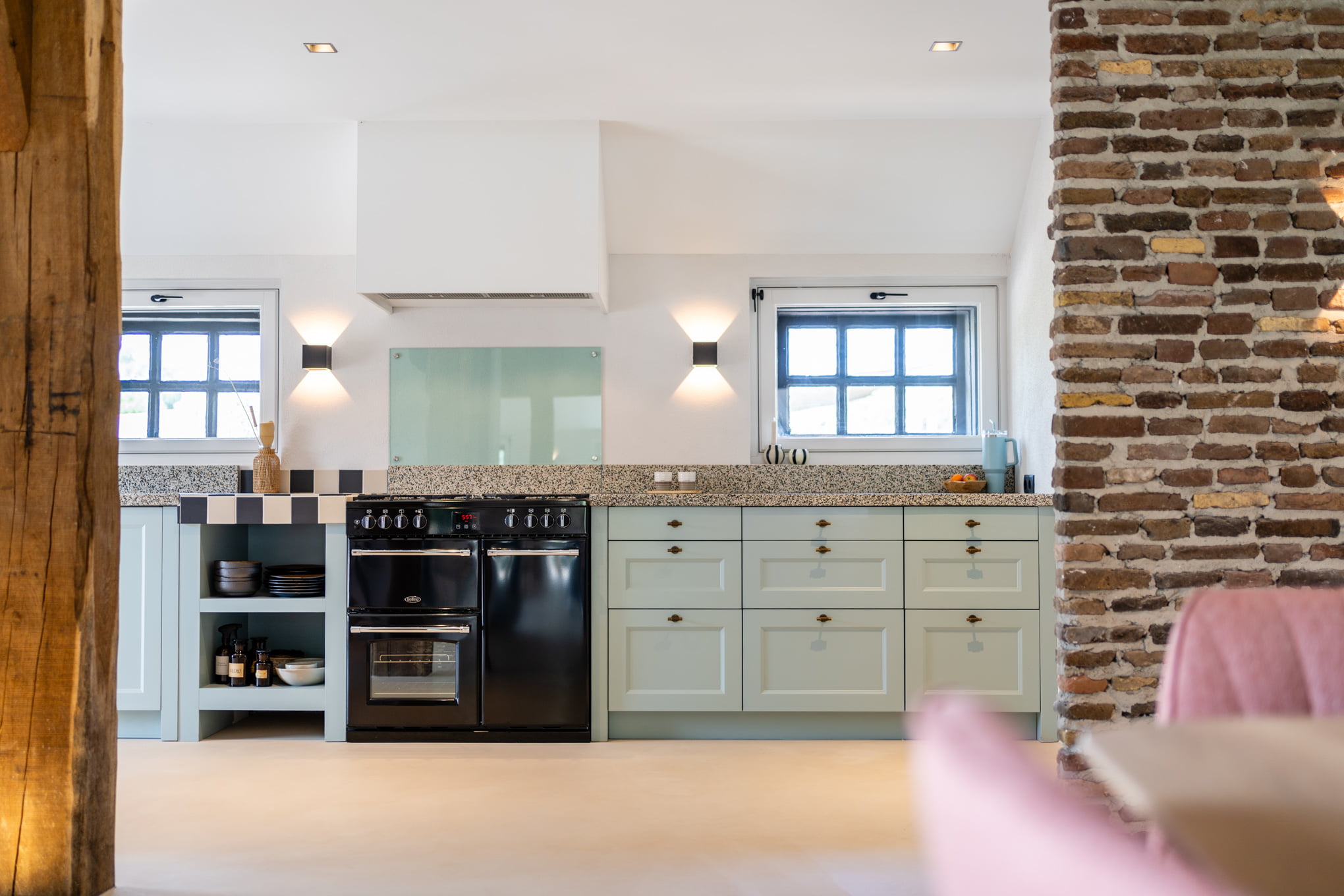 Interieurfotografie keuken licht blauw landelijk