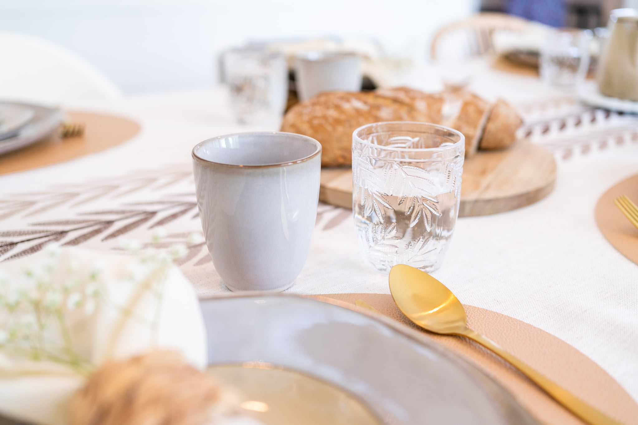 Interieurfotografie eettafel bij A lot like home