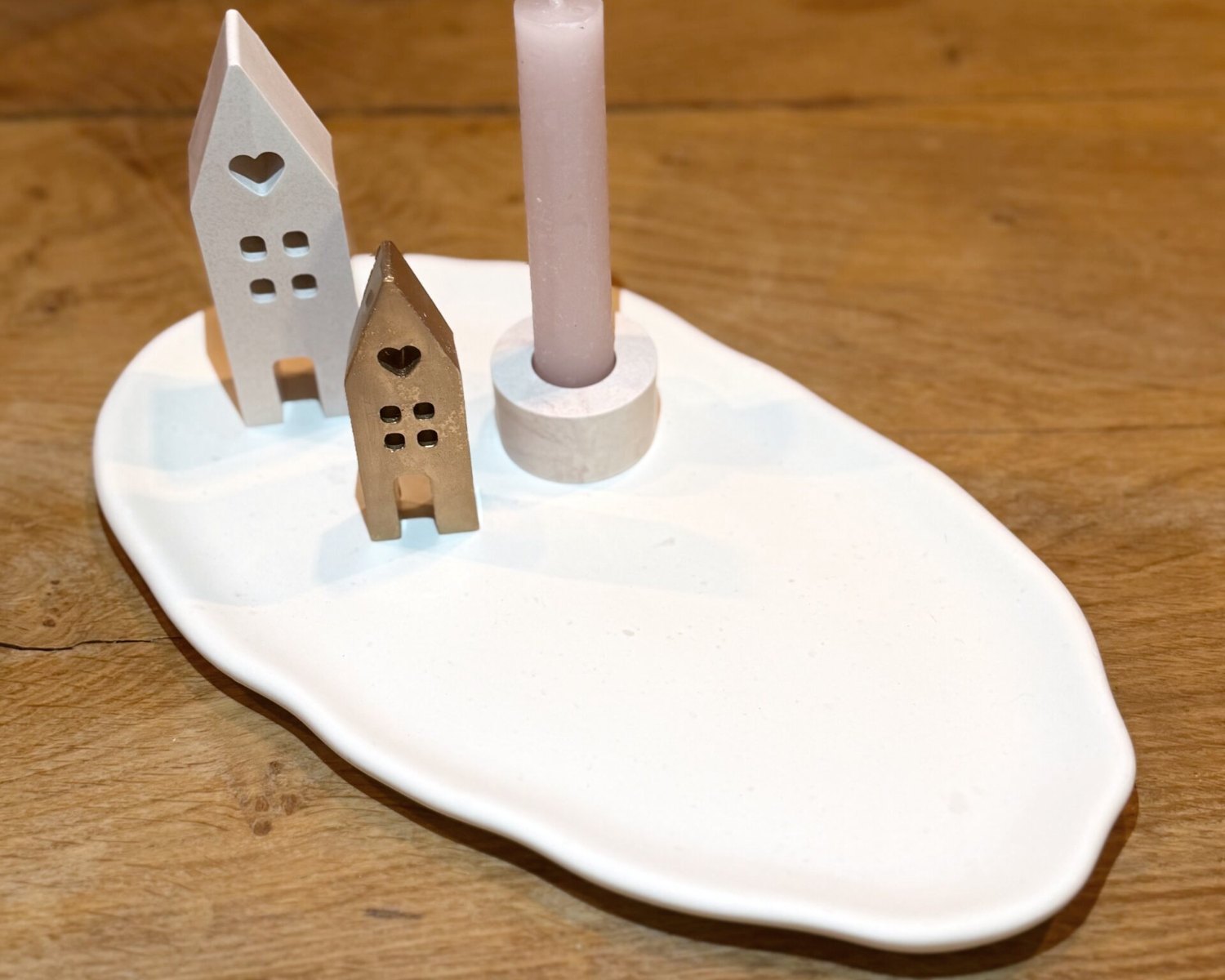 Ovale schaal met huisjes en kaarsenhouder